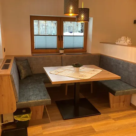 Peterlerhof Apartment Tux