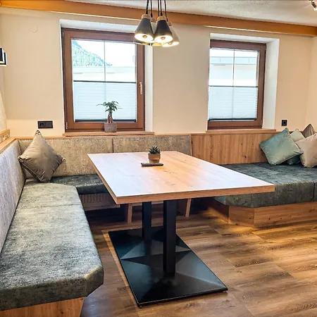 Peterlerhof 公寓 图克斯